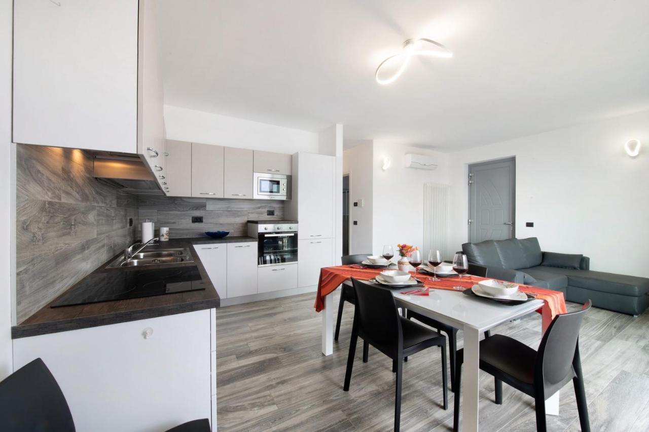 Casa Andrea Apartment Джера Ларио Екстериор снимка