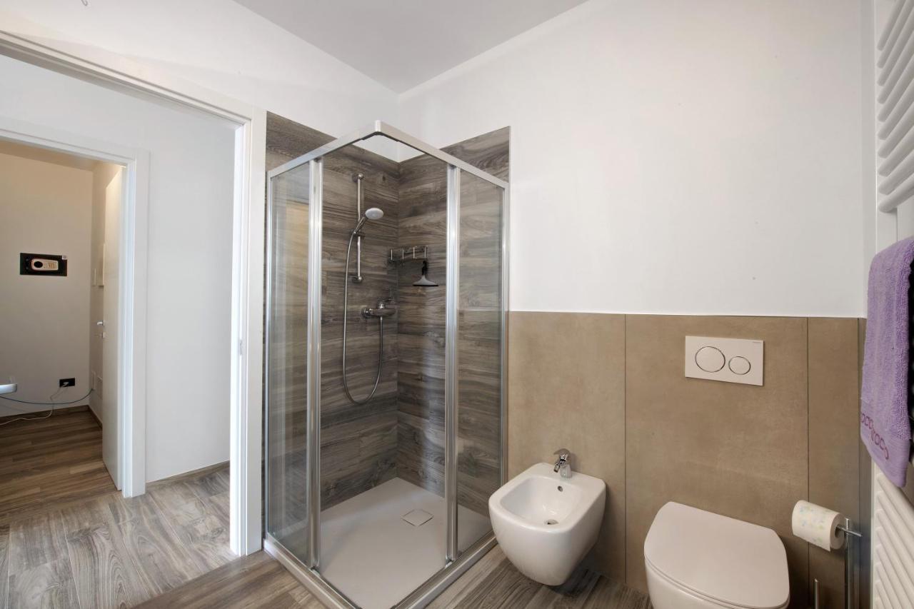 Casa Andrea Apartment Джера Ларио Екстериор снимка